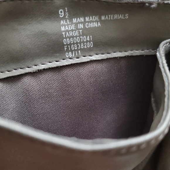 Open to offer!! Boots - Picture 8 of 8